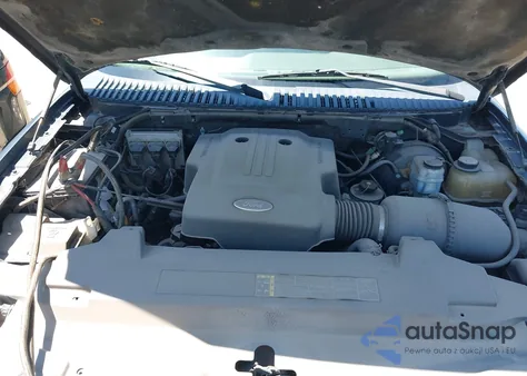 2004 Ford Expedition Xlt z USA, uszkodzony, nr VIN 1FMRU15W04LA45311